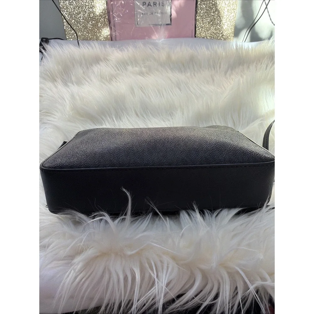 Michael Kors Jet Set Item East West Shoulder Crossbody Bag‎ MK Black/Silver